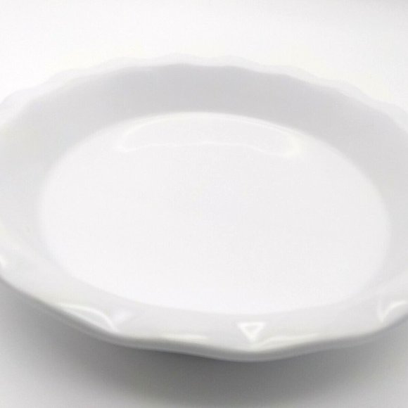 ChefStyle 11 inch Scalloped Stoneware Factory Pie - Tart Baking Dish - Picture 1 of 8